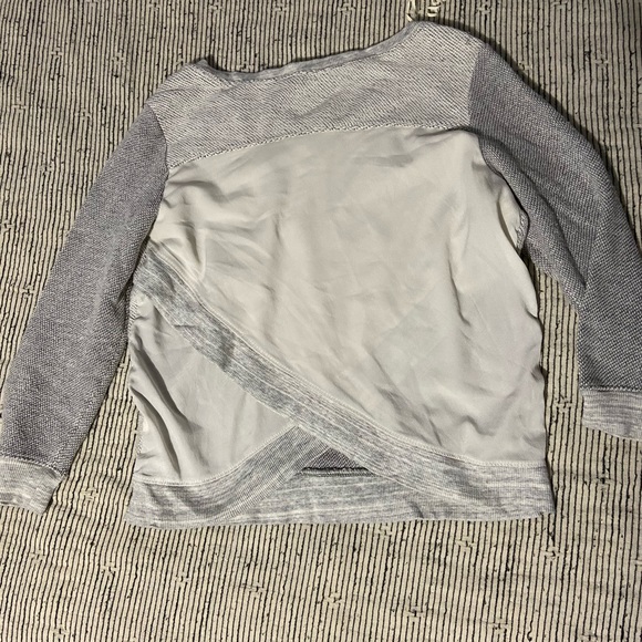 AE 3/4 sleeve thin sweater - Picture 2 of 2